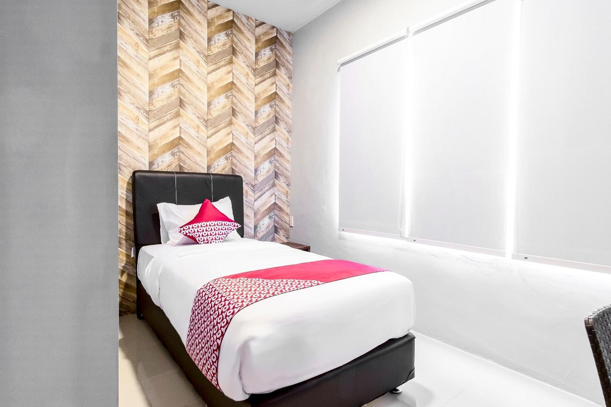 Super Oyo 360 Mangaan Residence Medan Exteriör bild